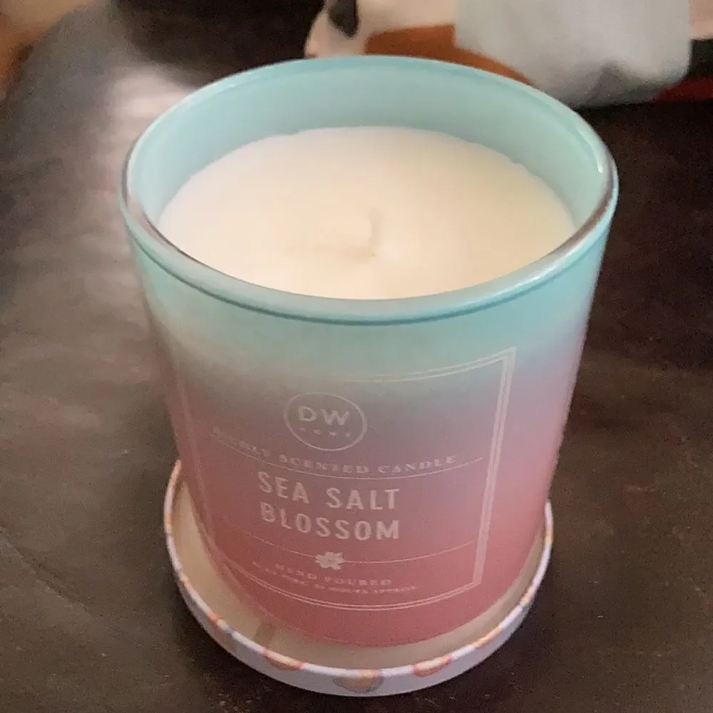 DW Home richly scented